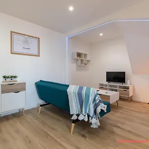 Appartement Au Confort Du Port Roannais, Roanne